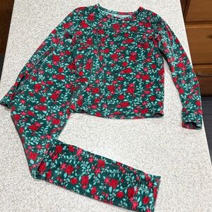 Cat & Jack fleece size 12 red and green floral holiday pajamas pants long sleeve